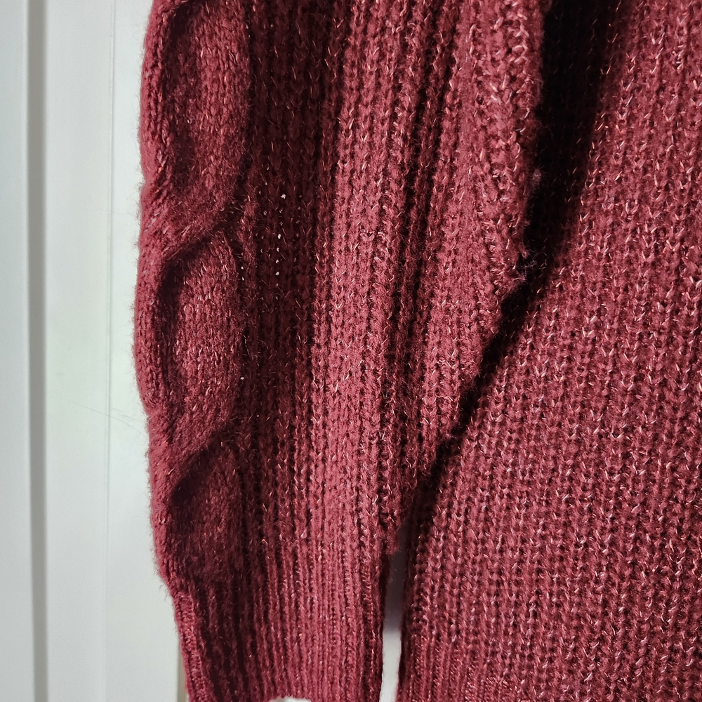 Women's Cable Knit Burgundy Sweater - Picture 4 of 6